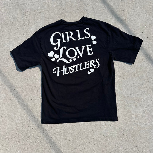 Black- oversized "Girls love hustlers" T-Shirt